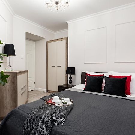 Luxe Living Boutique Pilsudskiego 11 Apartment Красков Екстериор снимка